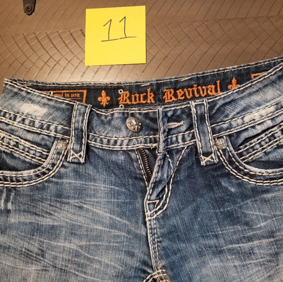 Rock Revival Jeans - Picture 2 of 3